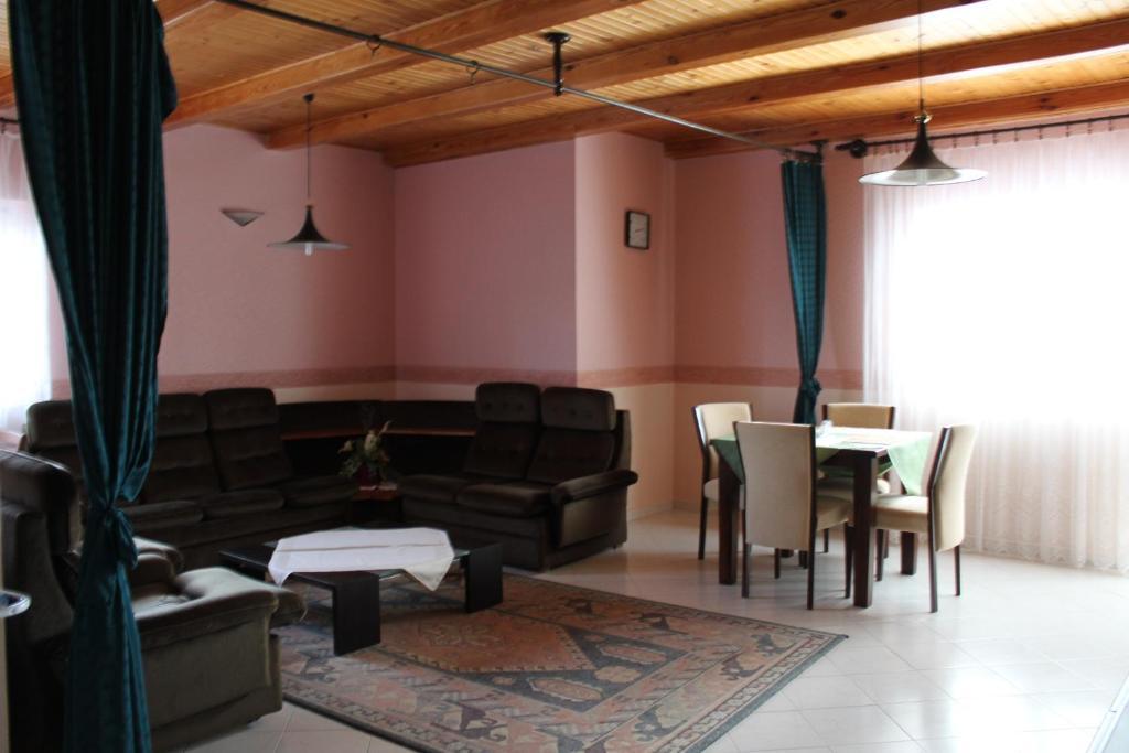 Orwa Apartmanok - Cedrus Koez Залакарош Номер фото